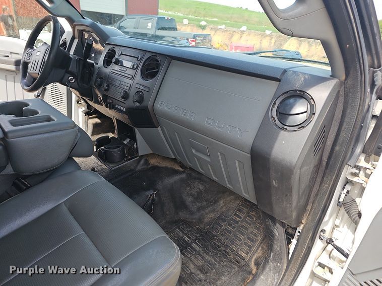 image for item NT9873 2012 Ford F250 Super Duty  Crew Cab pickup truck