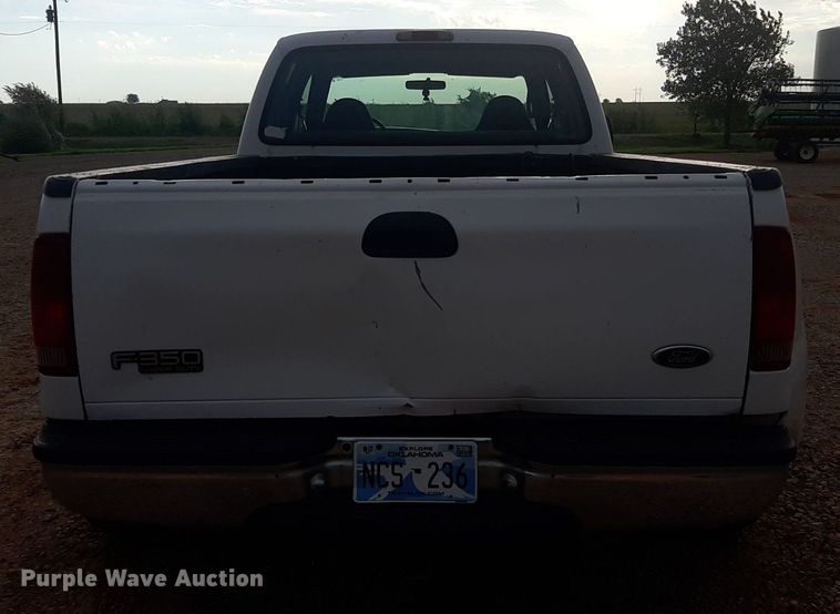 image for item NV9312 2000 Ford F350 Super Duty  Crew Cab pickup truck