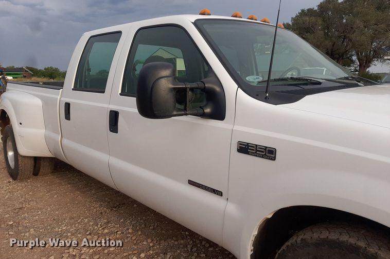 image for item NV9312 2000 Ford F350 Super Duty  Crew Cab pickup truck