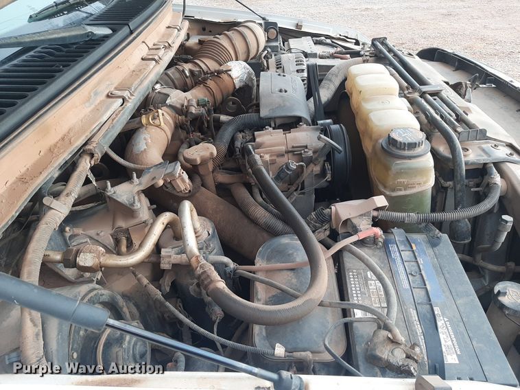 image for item NV9312 2000 Ford F350 Super Duty  Crew Cab pickup truck