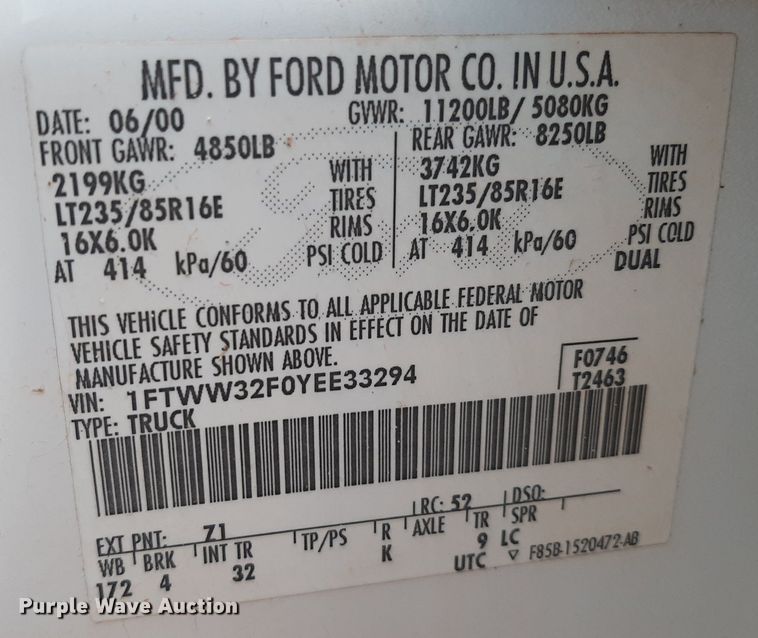 image for item NV9312 2000 Ford F350 Super Duty  Crew Cab pickup truck