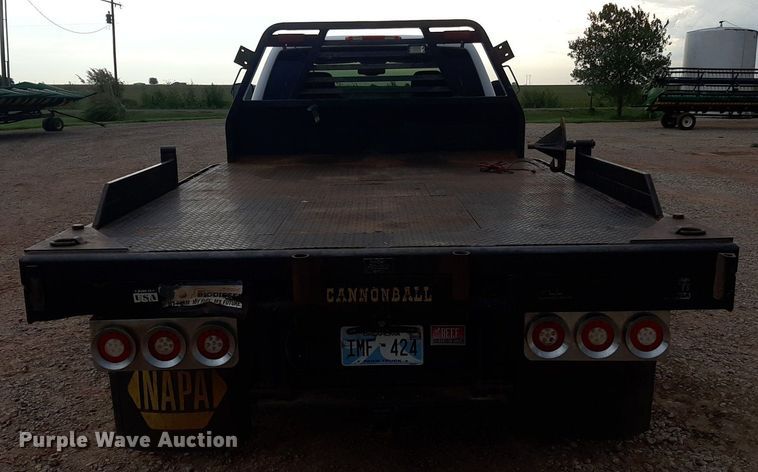 image for item NV9313 2009 Chevrolet Silverado 3500HD  Ext. Cab bale bed pickup truck