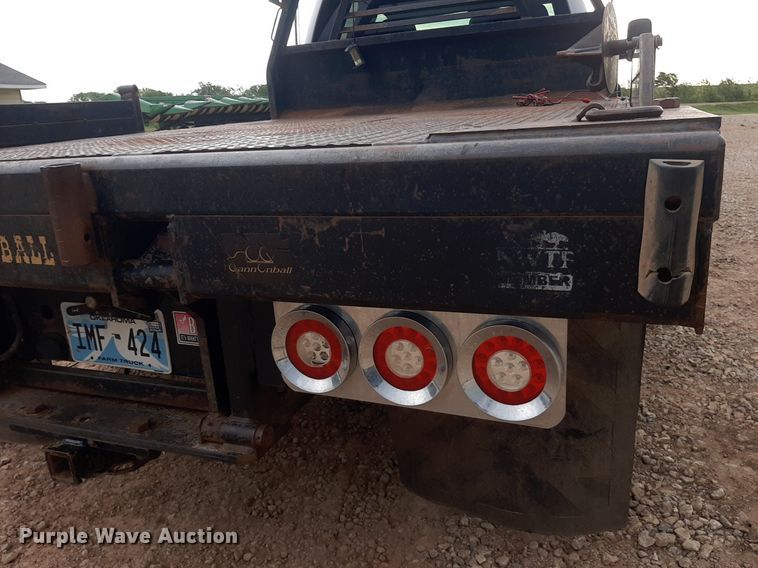 image for item NV9313 2009 Chevrolet Silverado 3500HD  Ext. Cab bale bed pickup truck