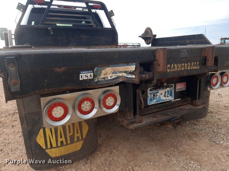 image for item NV9313 2009 Chevrolet Silverado 3500HD  Ext. Cab bale bed pickup truck