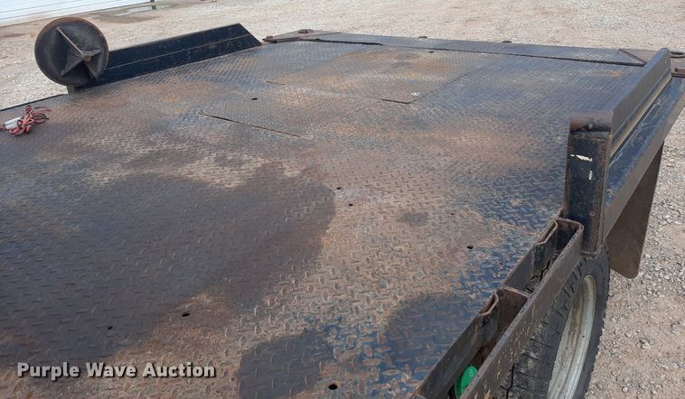 image for item NV9313 2009 Chevrolet Silverado 3500HD  Ext. Cab bale bed pickup truck