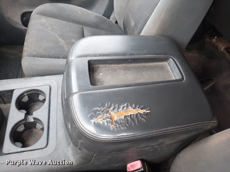 image for item NV9313 2009 Chevrolet Silverado 3500HD  Ext. Cab bale bed pickup truck