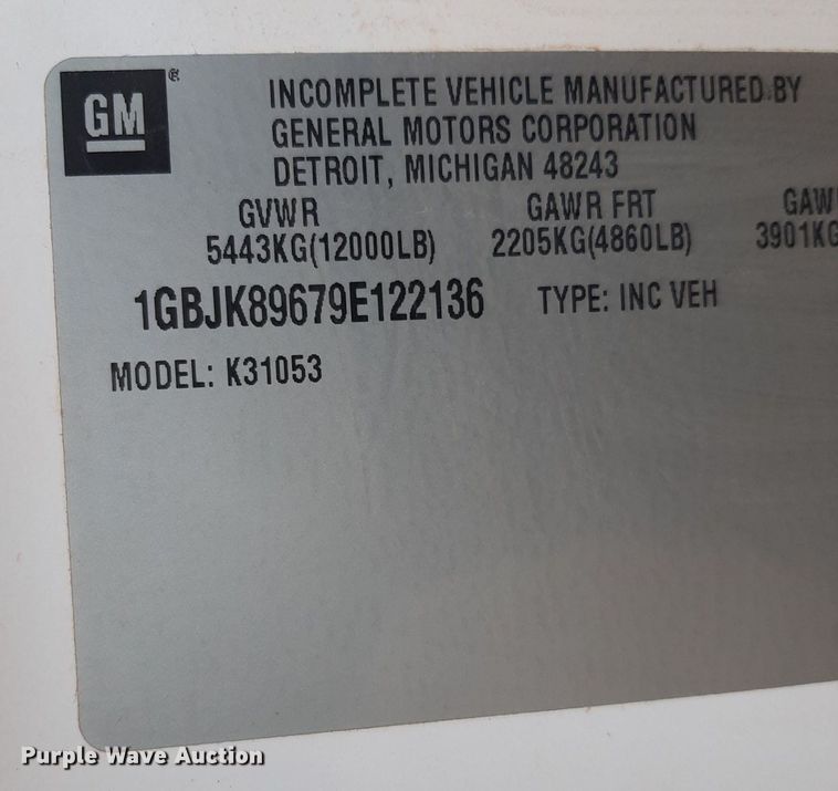 image for item NV9313 2009 Chevrolet Silverado 3500HD  Ext. Cab bale bed pickup truck