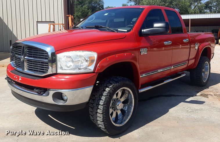 image for item NV9318 2007 Dodge Ram 2500HD  Quad Cab pickup truck