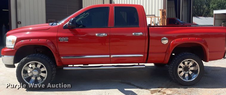 image for item NV9318 2007 Dodge Ram 2500HD  Quad Cab pickup truck