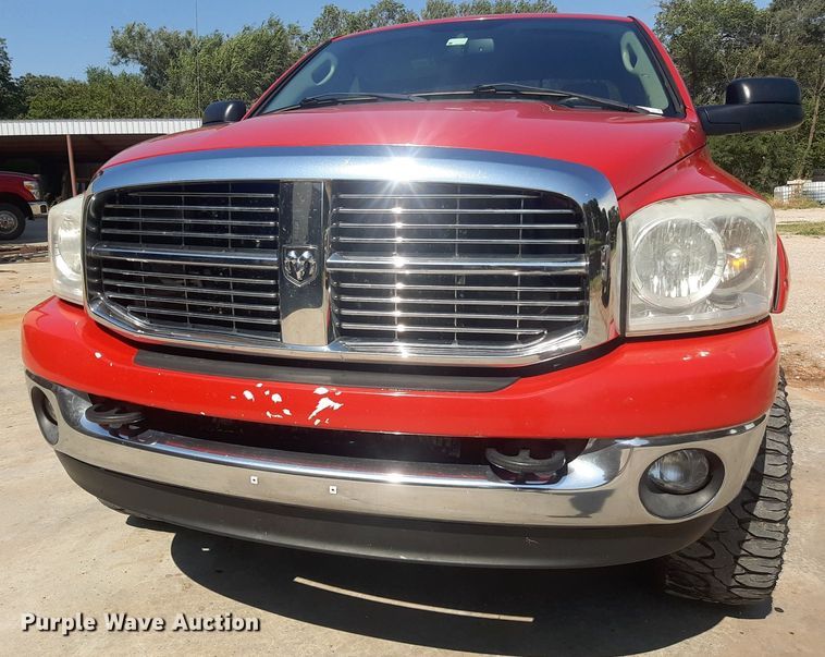 image for item NV9318 2007 Dodge Ram 2500HD  Quad Cab pickup truck