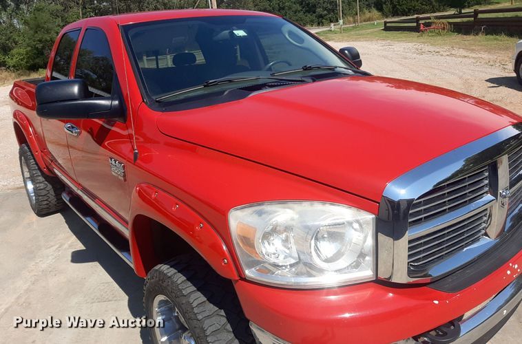 image for item NV9318 2007 Dodge Ram 2500HD  Quad Cab pickup truck