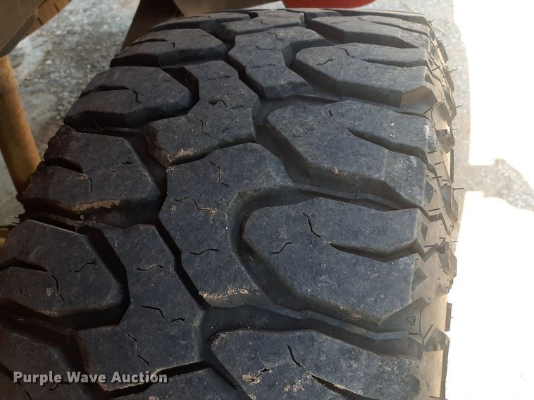 image for item NV9318 2007 Dodge Ram 2500HD  Quad Cab pickup truck