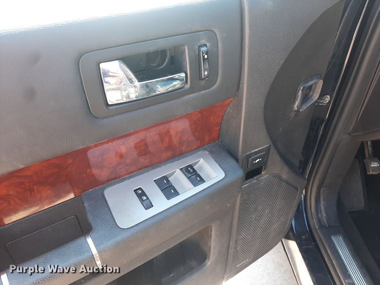 image for item NV9319 2009 Ford Flex  SUV