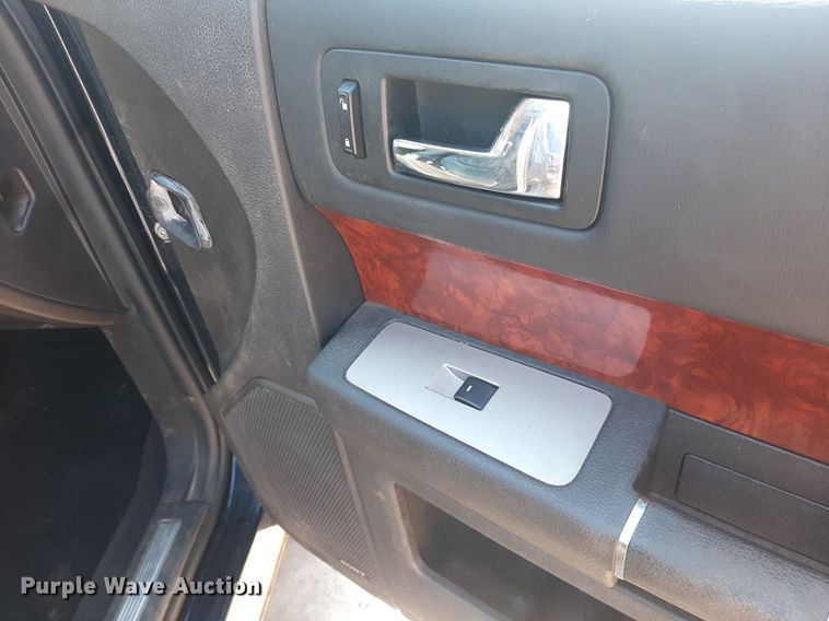 image for item NV9319 2009 Ford Flex  SUV