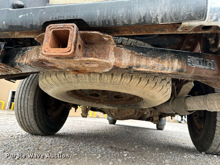 image for item NX9736 2016 Ford F350 Super Duty  Crew Cab pickup truck