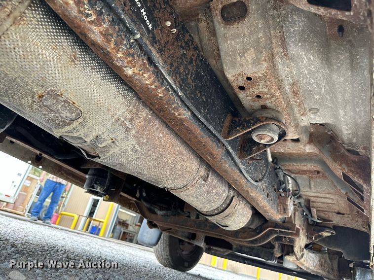 image for item NX9736 2016 Ford F350 Super Duty  Crew Cab pickup truck