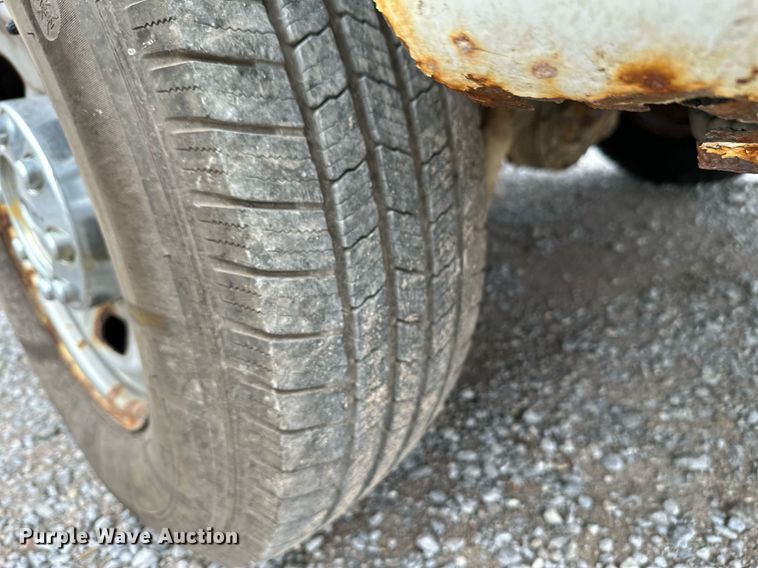 image for item NX9736 2016 Ford F350 Super Duty  Crew Cab pickup truck