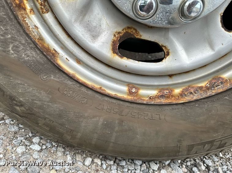 image for item NX9736 2016 Ford F350 Super Duty  Crew Cab pickup truck