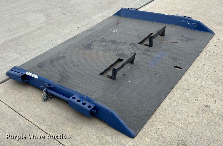 image for item NX9769 Uline  dock plate