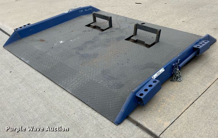 image for item NX9769 Uline  dock plate