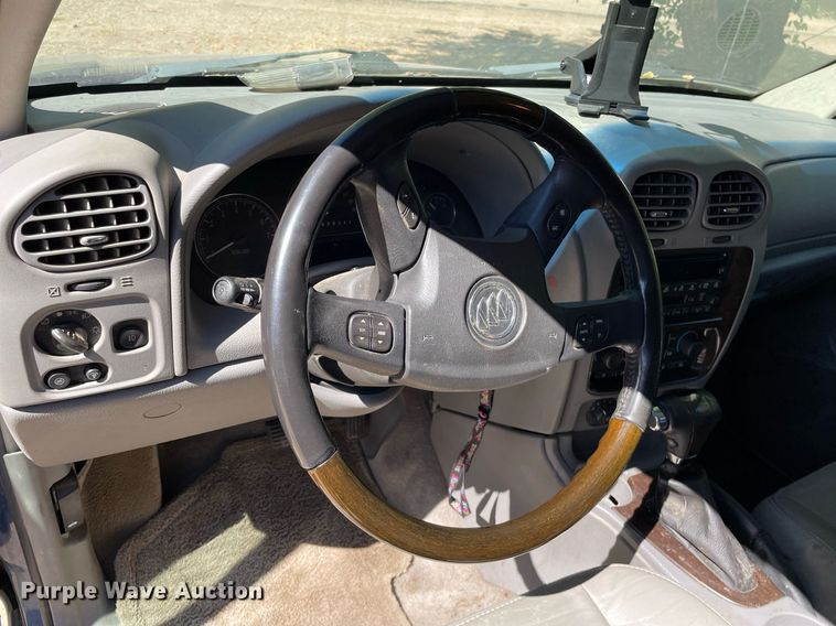 image for item NX9776 2006 Buick Rainier CXL  SUV
