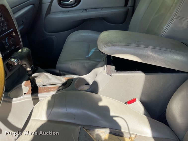 image for item NX9776 2006 Buick Rainier CXL  SUV