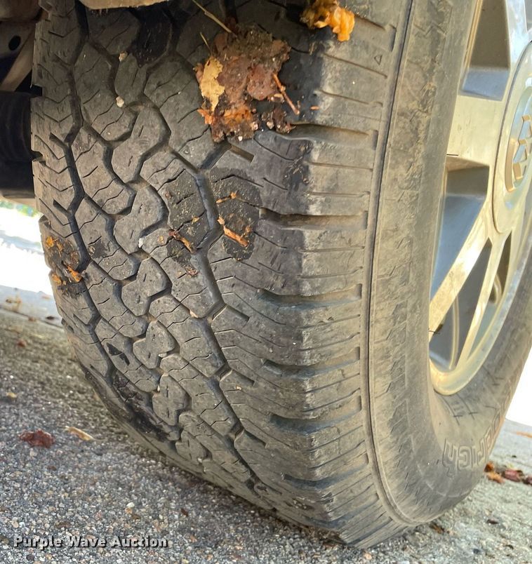 image for item NX9776 2006 Buick Rainier CXL  SUV