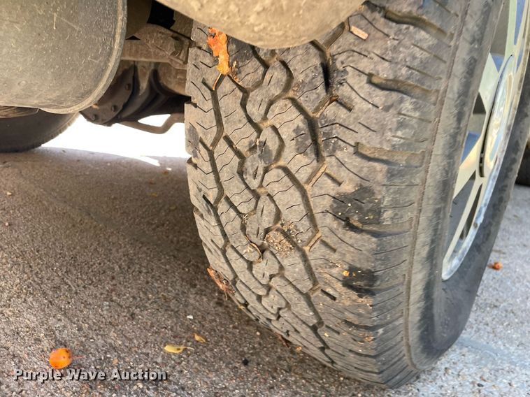 image for item NX9776 2006 Buick Rainier CXL  SUV