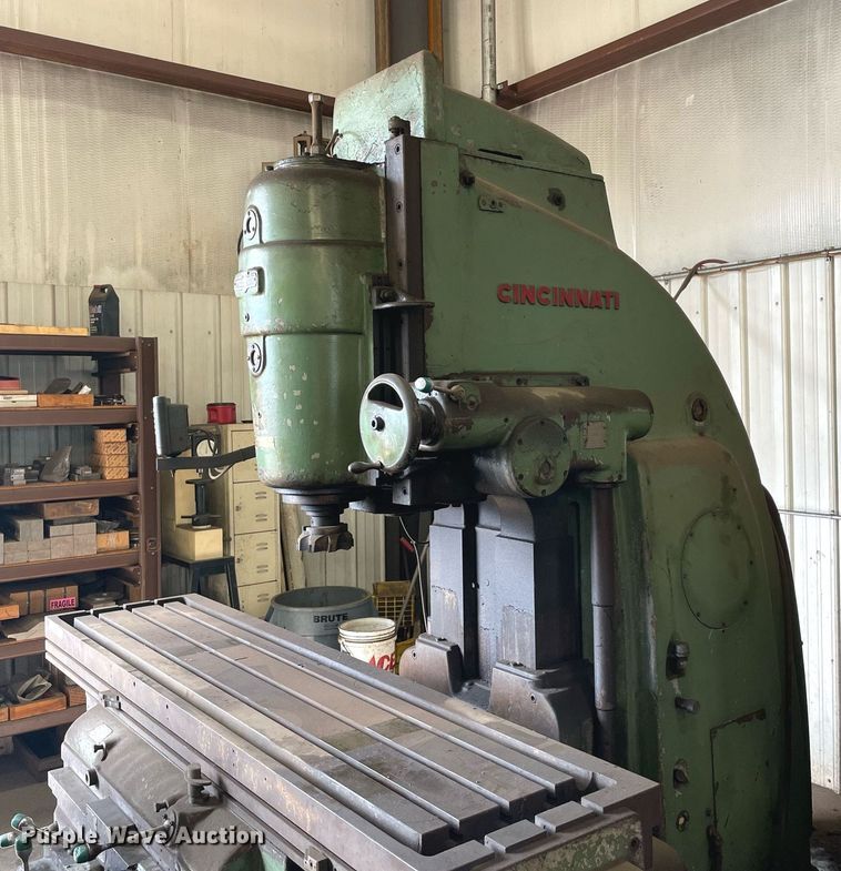 image for item NY9821 Cincinnati 450-20  vertical milling machine