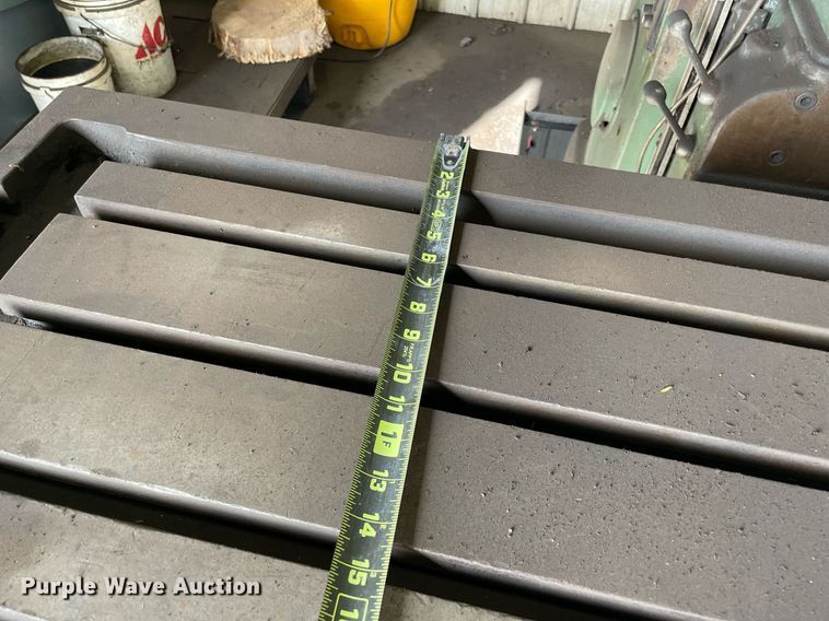 image for item NY9821 Cincinnati 450-20  vertical milling machine