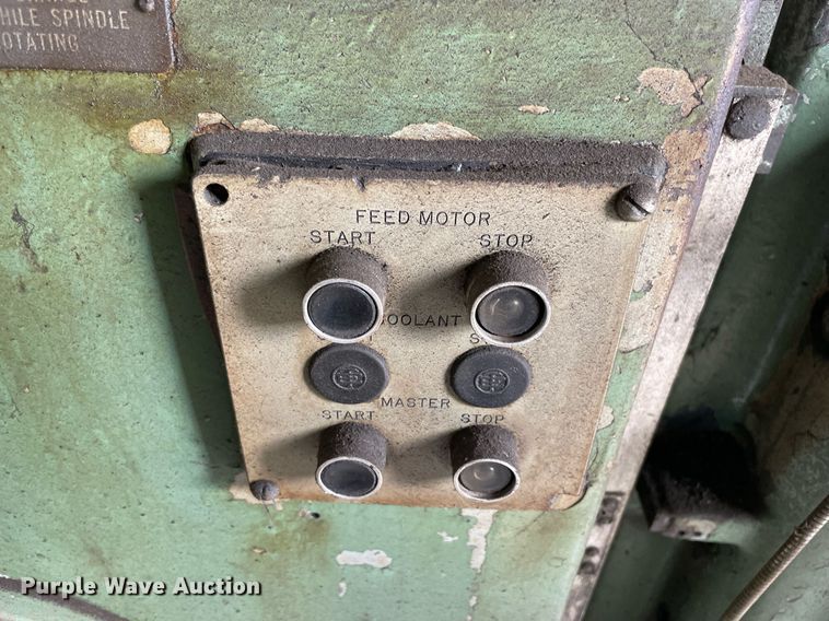 image for item NY9821 Cincinnati 450-20  vertical milling machine