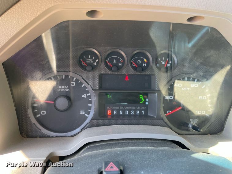 image for item NY9916 2009 Ford F550 Super Duty XL  flatbed truck