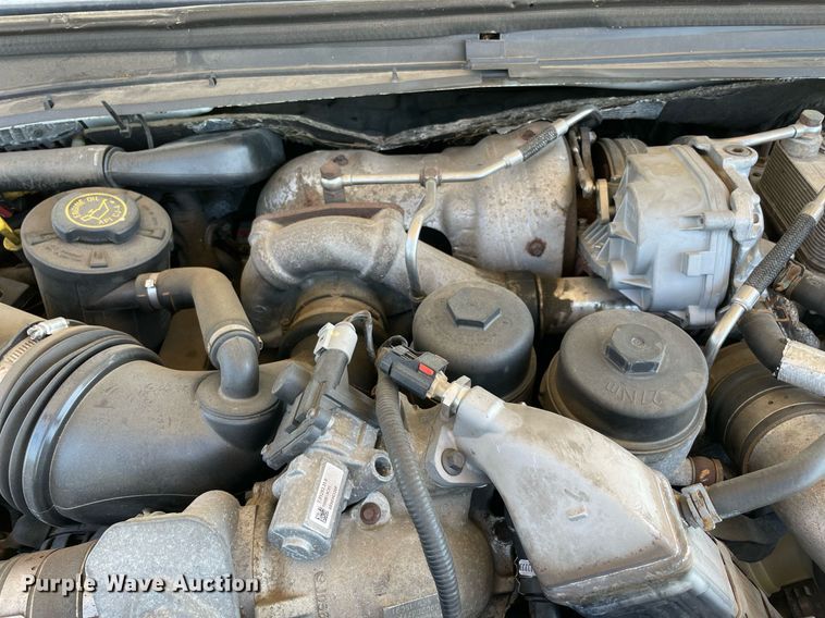 image for item NY9916 2009 Ford F550 Super Duty XL  flatbed truck