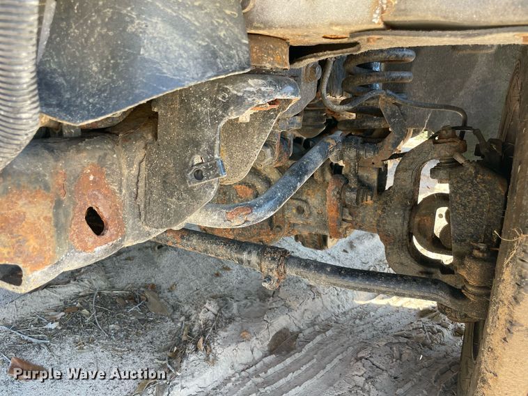 image for item NY9916 2009 Ford F550 Super Duty XL  flatbed truck