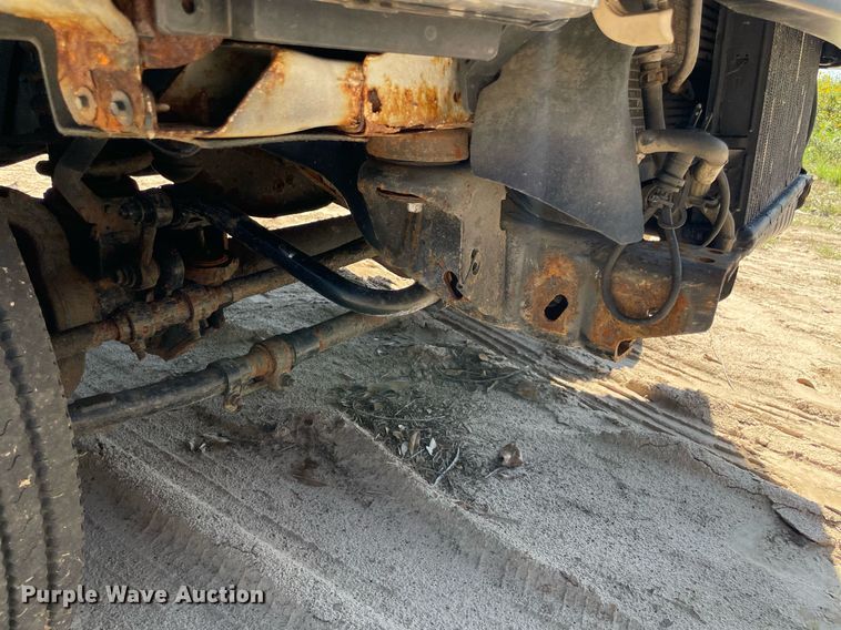 image for item NY9916 2009 Ford F550 Super Duty XL  flatbed truck