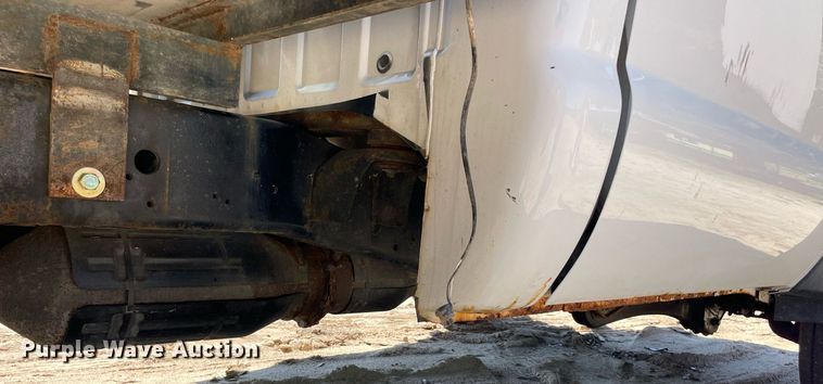 image for item NY9916 2009 Ford F550 Super Duty XL  flatbed truck