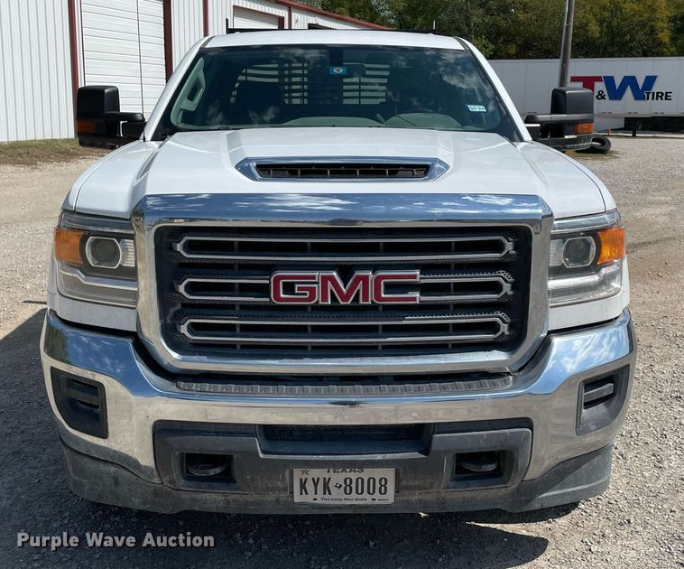 image for item NY9923 2018 GMC Sierra 2500HD  Crew Cab pickup truck