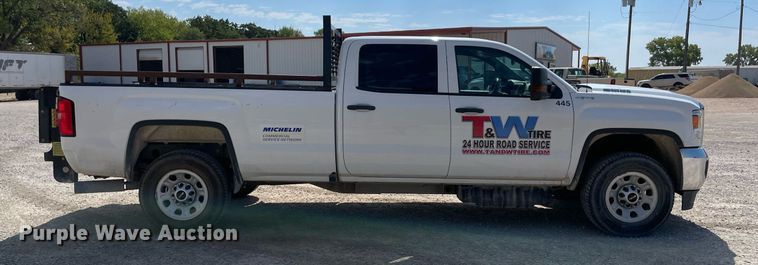 image for item NY9923 2018 GMC Sierra 2500HD  Crew Cab pickup truck