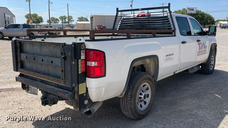 image for item NY9923 2018 GMC Sierra 2500HD  Crew Cab pickup truck