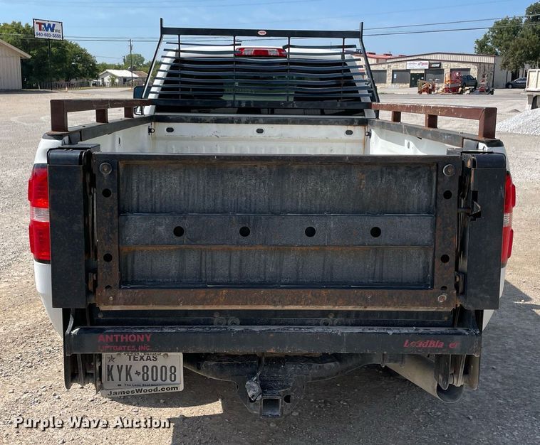 image for item NY9923 2018 GMC Sierra 2500HD  Crew Cab pickup truck