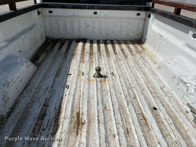 image for item NY9923 2018 GMC Sierra 2500HD  Crew Cab pickup truck