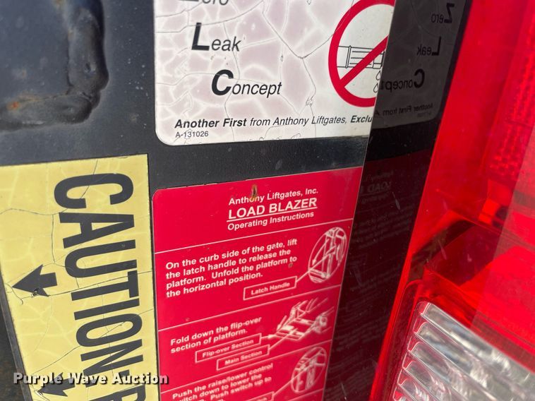 image for item NY9923 2018 GMC Sierra 2500HD  Crew Cab pickup truck