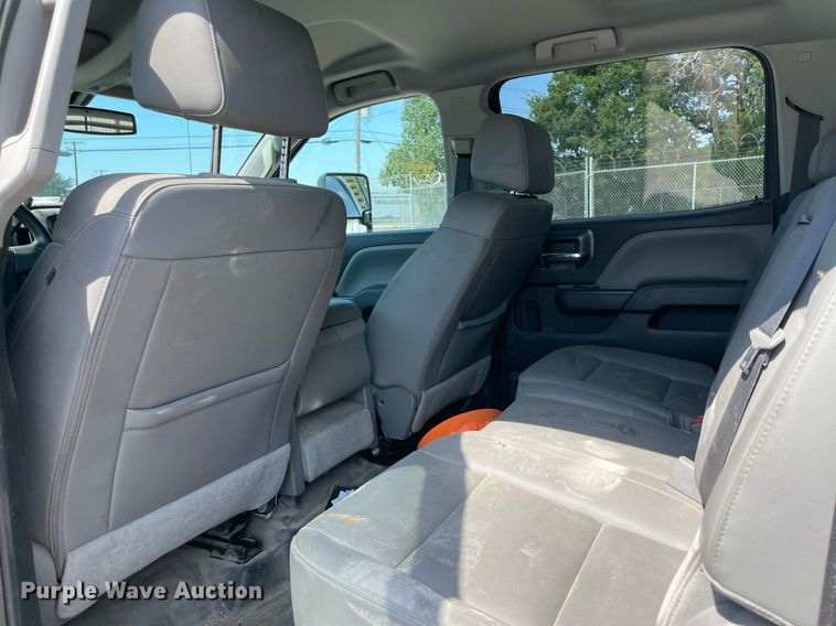 image for item NY9923 2018 GMC Sierra 2500HD  Crew Cab pickup truck