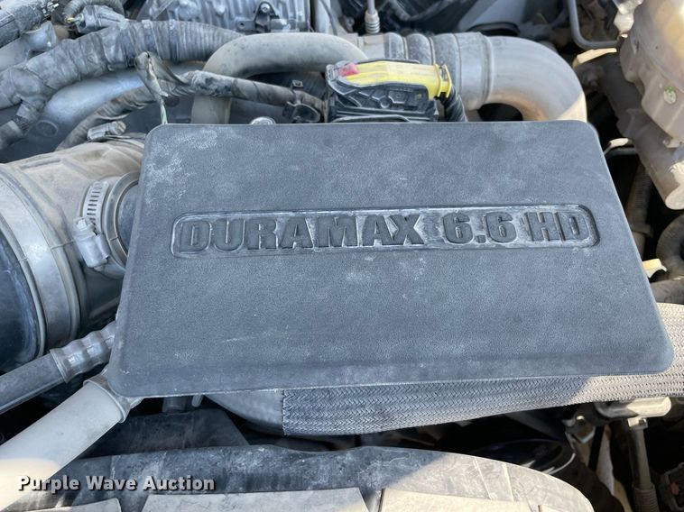 image for item NY9923 2018 GMC Sierra 2500HD  Crew Cab pickup truck