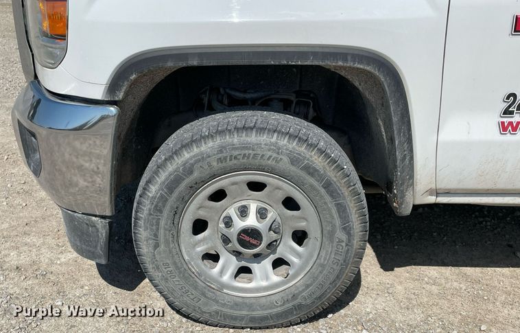 image for item NY9923 2018 GMC Sierra 2500HD  Crew Cab pickup truck