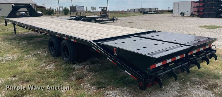 image for item NY9925 2023 MC Trailers  equipment trailer