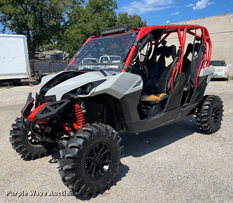 image for item NY9938 2017 Can Am Maverick Max 1000R DPS  utility vehicle