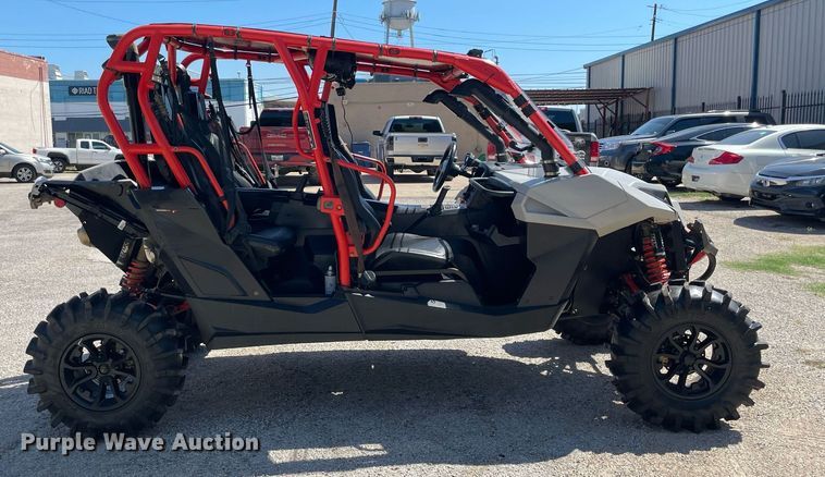 image for item NY9938 2017 Can Am Maverick Max 1000R DPS  utility vehicle