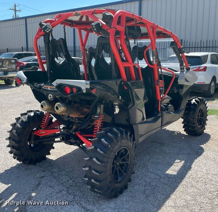 image for item NY9938 2017 Can Am Maverick Max 1000R DPS  utility vehicle