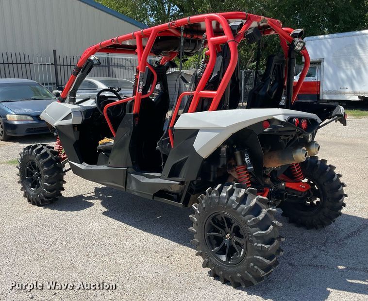 image for item NY9938 2017 Can Am Maverick Max 1000R DPS  utility vehicle